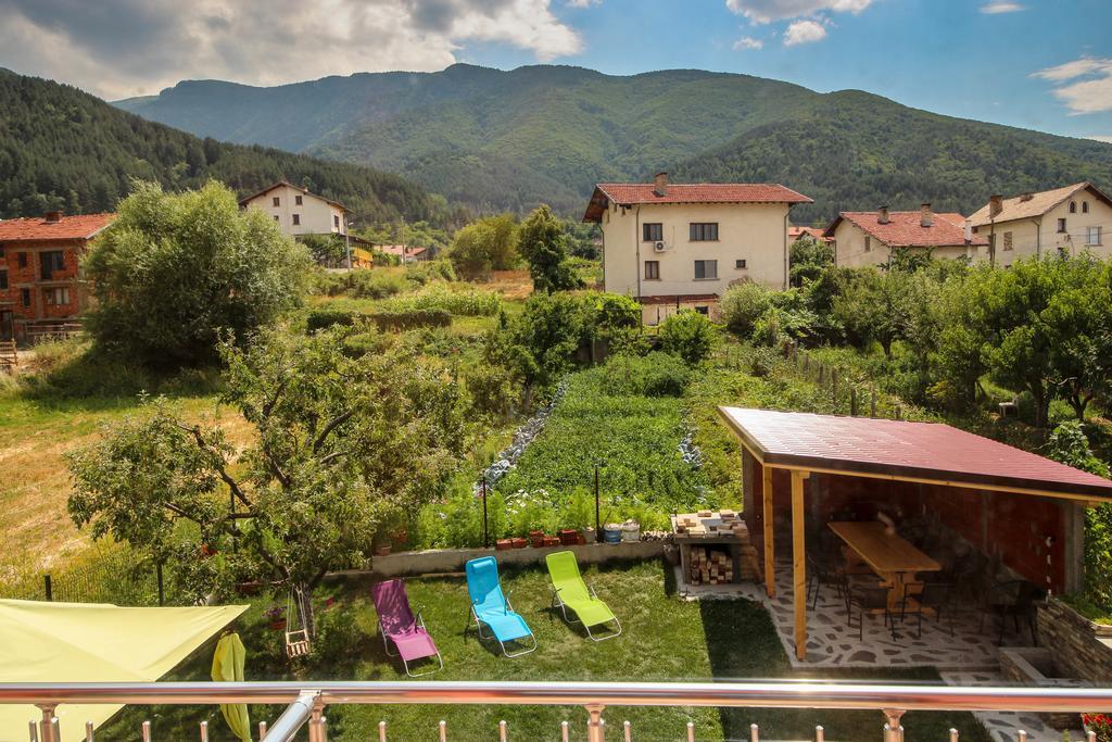 Guest House Vessyta Sapareva Banya Oda fotoğraf